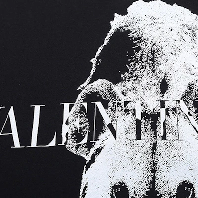 Valentino Baju Crewneck Cetakan Huruf Hitam RV3MG00VWTY0NO Sizing Valentino Baju Crewneck Cetakan Huruf Hitam RV3MG00VWTY0NO