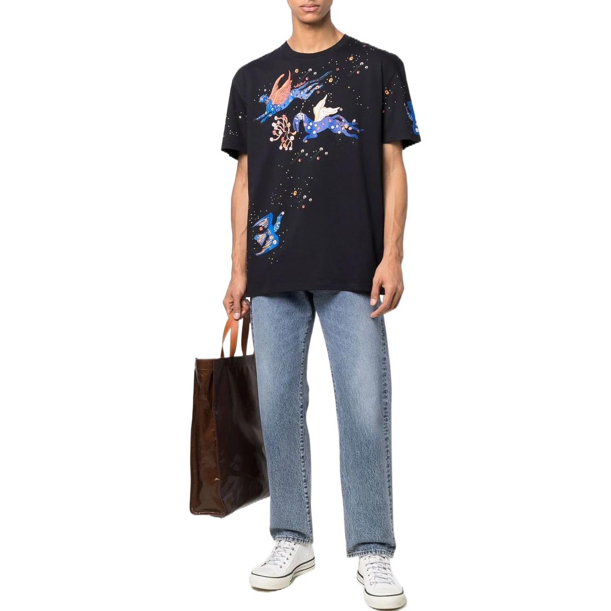 Lookbook Valentino 男士黑色短袖圓領標誌印花 T-Shirt VMG11H85RQ05