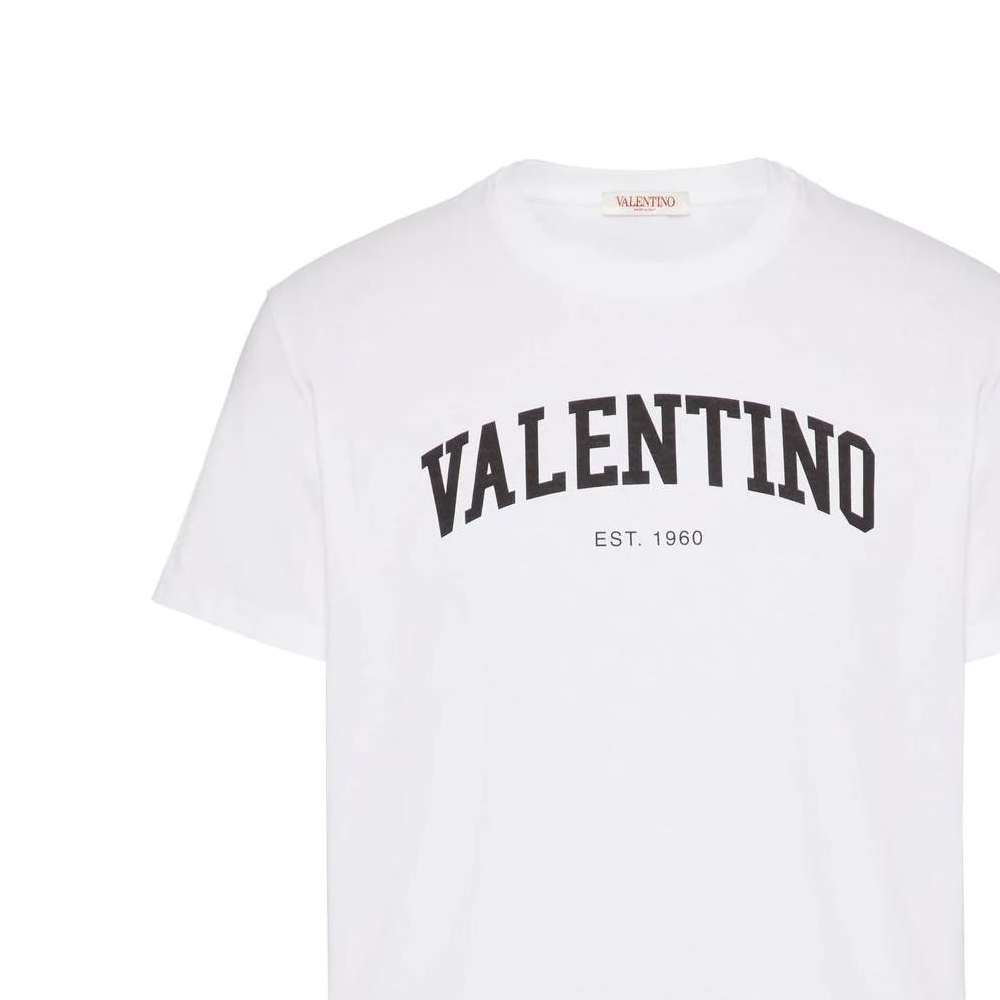 Sizing Valentino Kaos Oversized Logo Putih Tulis Pria SS23. 2V3MG13D964A01