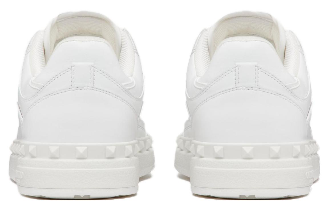 Purchase Valentino Freedots Low 'Putih' 4Y2S0H43RDG0BO