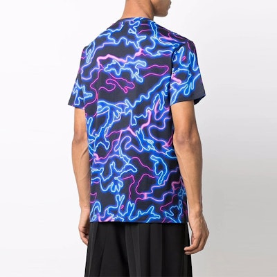 Camiseta Azul Marino Valentino con Logo Multicolor - Moda Tee XV3MG10V85TN36 Purchase Camiseta Azul Marino Valentino con Logo Multicolor - Moda Tee XV3MG10V85TN36