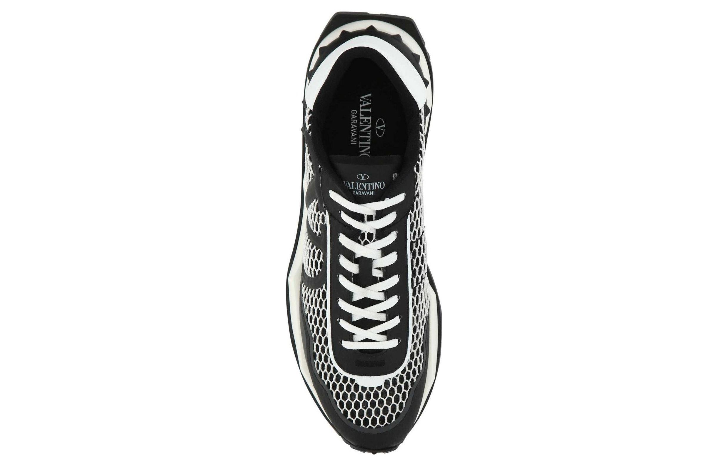 Shop Valentino Netrunner 'Negro Blanco' 1Y2S0F28XKL-0NI