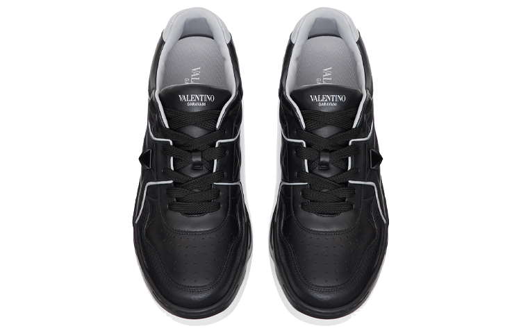 Shop 발렌티노 원 스터드 로우 '블랙 그레이' WY2S0E71-NWN-00A