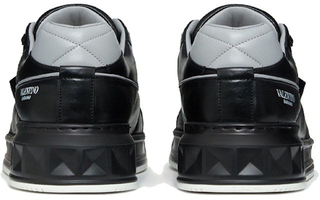 발렌티노 원 스터드 로우 '블랙 그레이' WY2S0E71-NWN-00A Purchase 발렌티노 원 스터드 로우 '블랙 그레이' WY2S0E71-NWN-00A