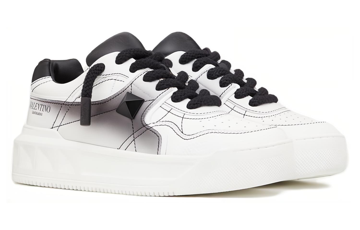 Order ヴァレンティノ ワンスタッド ロー "ブラックホワイト" 3Y0S0G37YWMA01