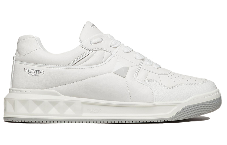 Order 발렌티노 원 스터드 로우 '화이트' WY2S0E71NWN0BO