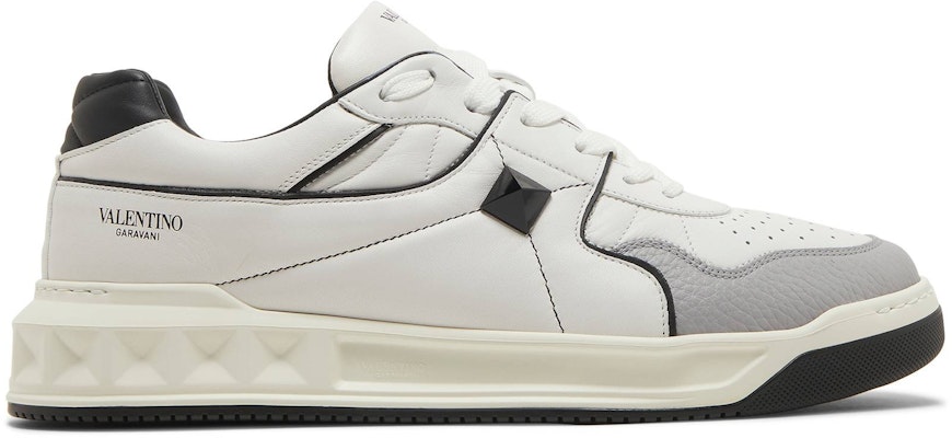 Valentino One Stud Low 'White Black' WY2S0E71-NWN-0N2 Buy Valentino One Stud Low 'White Black' WY2S0E71-NWN-0N2