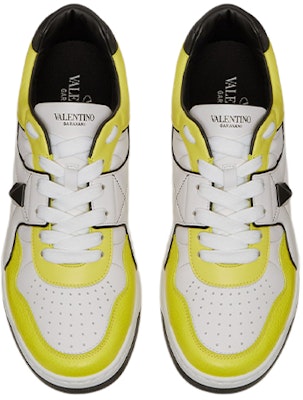 Valentino One Stud Rendah 'Putih Kuning' XY2S0E71-NWN-Z00 Shop Valentino One Stud Rendah 'Putih Kuning' XY2S0E71-NWN-Z00