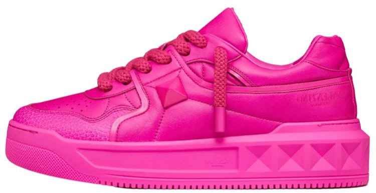 valentino-one-stud-pink-fashion-1-y0-s0-g37-xtmuwt