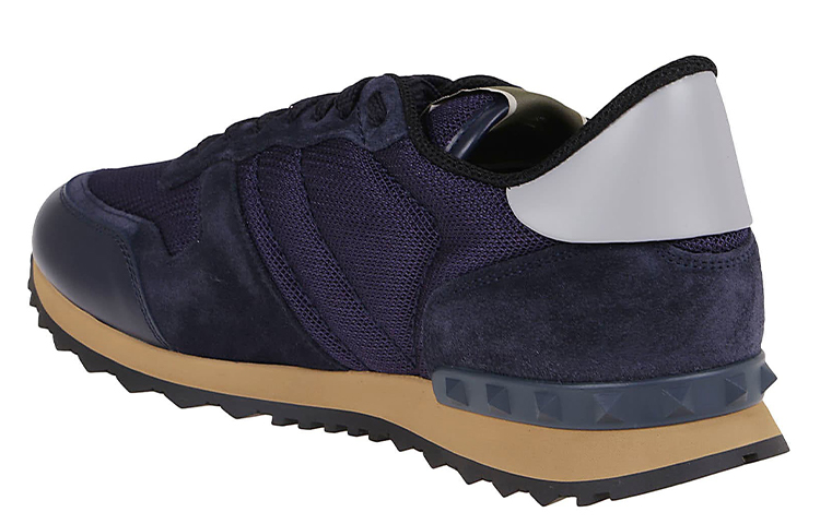 Shop Valentino Rockrunner '深蓝色' 运动鞋 WY2S0723TCVM47