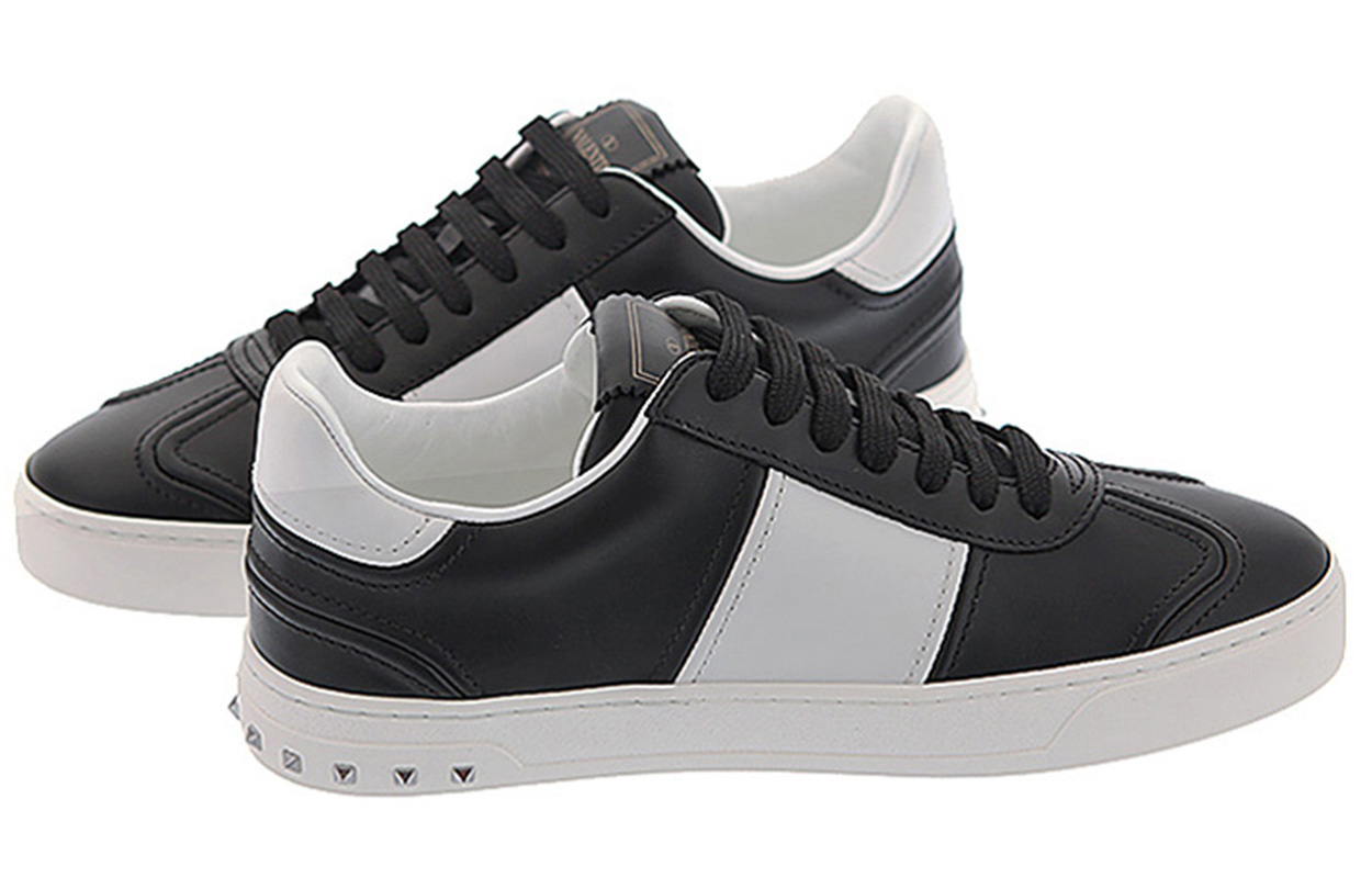 Valentino Rockstud Sneaker 'Black and White' 圖 4