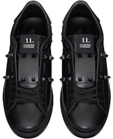 Valentino 華倫天奴 Rockstud Untitled 同色鉚釘 防滑耐磨 低筒休閒板鞋 黑色 Shop Valentino 華倫天奴 Rockstud Untitled 同色鉚釘 防滑耐磨 低筒休閒板鞋 黑色