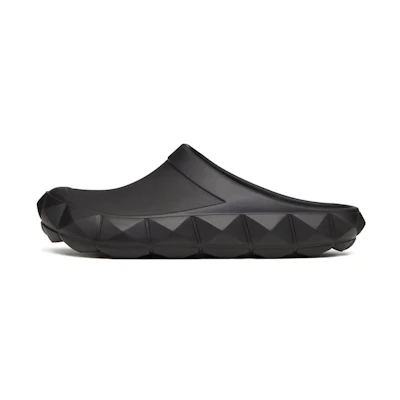 Valentino Roman Stud 'Black Fashion Slides'