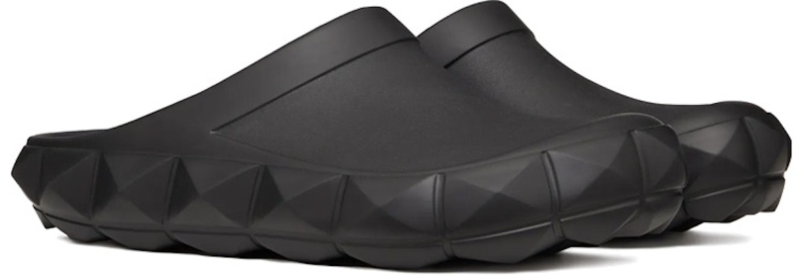 Valentino Roman Stud 'Black Fashion Slides' 2Y2S0F92QNA0NO Lookbook Valentino Roman Stud 'Black Fashion Slides' 2Y2S0F92QNA0NO