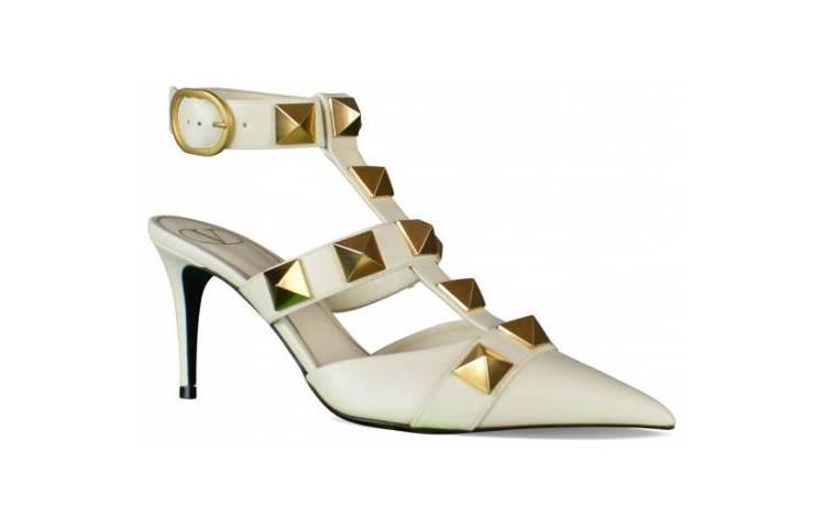 Order Valentino Roman Stud Pumps 'Putih' WS0CB2ZWMBLANC8