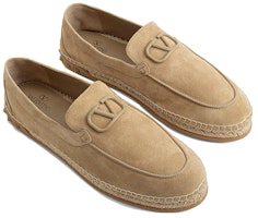 발렌티노 옐로우 피셔맨 슬립온 (Ballentino Yello Peesyeoman Seulribon) 3Y2S0H21HDUMXG Purchase 발렌티노 옐로우 피셔맨 슬립온 (Ballentino Yello Peesyeoman Seulribon) 3Y2S0H21HDUMXG