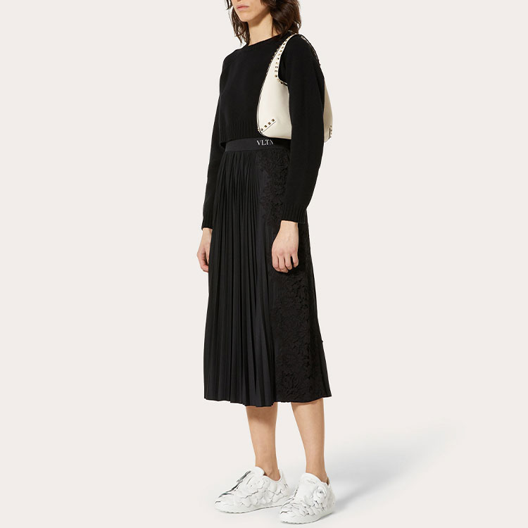 Purchase Valentino SS21 Rok Hitam Logo Lipit Cut-Out Midi. VB3MD02T668N01