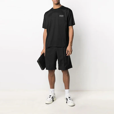 Valentino SS21 Logo Crewneck Short Sleeve T-Shirt Black VV3MG01F72JN01 Lookbook Valentino SS21 Logo Crewneck Short Sleeve T-Shirt Black VV3MG01F72JN01