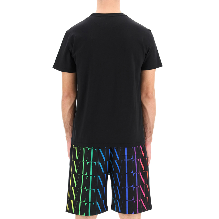 Purchase Valentino Kaos Pria Hitam SS21 Multicolor Letter Cotton VV3MG10V72U20T