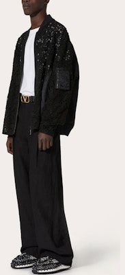 Valentino SS21 尼龙蕾丝边饰飞行夹克. VV0CII467ES0NO Purchase Valentino SS21 尼龙蕾丝边饰飞行夹克. VV0CII467ES0NO