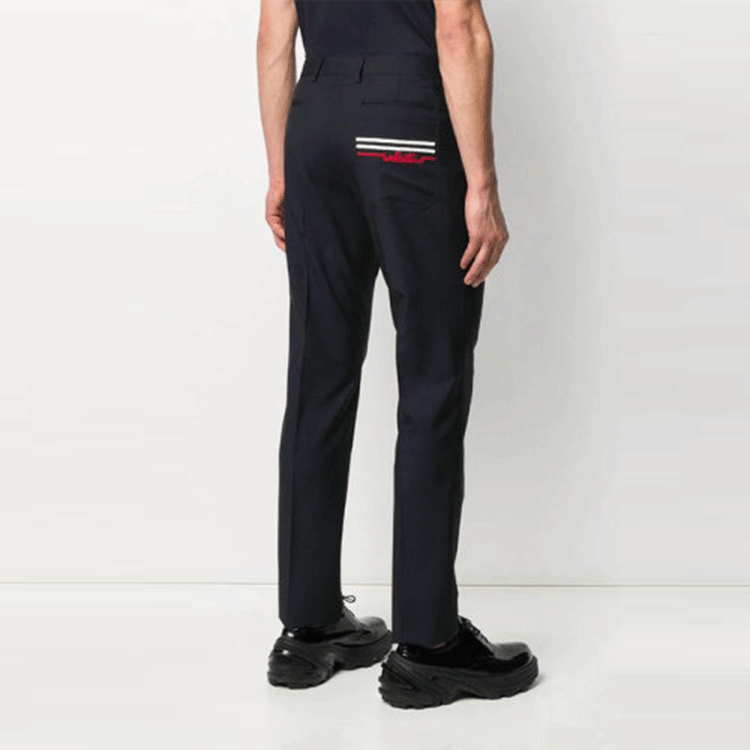 Shop Valentino SS21 素色休閒長褲 深藍色 TV3RBD855VJKL7