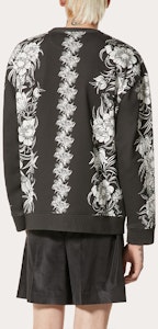 발렌티노 SS22 블랙 플로럴 프린트 크루넥 긴팔 스웨트셔츠 XV0MF22J8GN0NA Shop 발렌티노 SS22 블랙 플로럴 프린트 크루넥 긴팔 스웨트셔츠 XV0MF22J8GN0NA