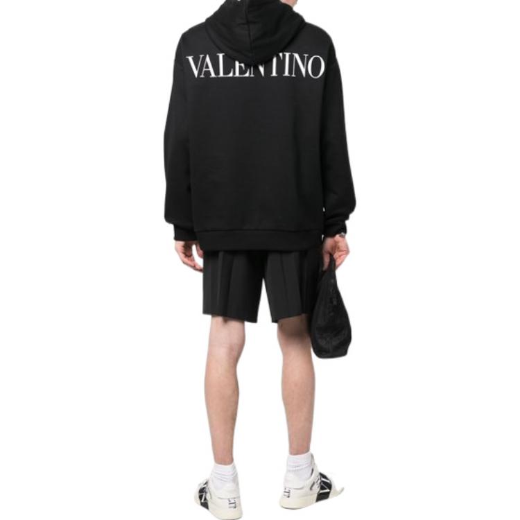 Lookbook Valentino SS22 Hoodie Hitam dengan Logo Solid dan Desain Patchwork. XV0MF22L8GW0NO