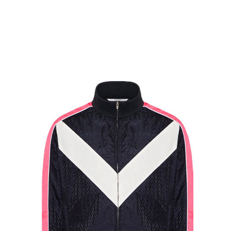 Sizing Valentino SS22 Jaket Trek Lengan Panjang Logo Jacquard Hitam. XV3CII3480UAB4