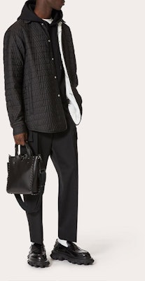 Chaqueta de Plumas Negra de Manga Larga Valentino SS22. XV3CIA997130NO Lookbook Chaqueta de Plumas Negra de Manga Larga Valentino SS22. XV3CIA997130NO