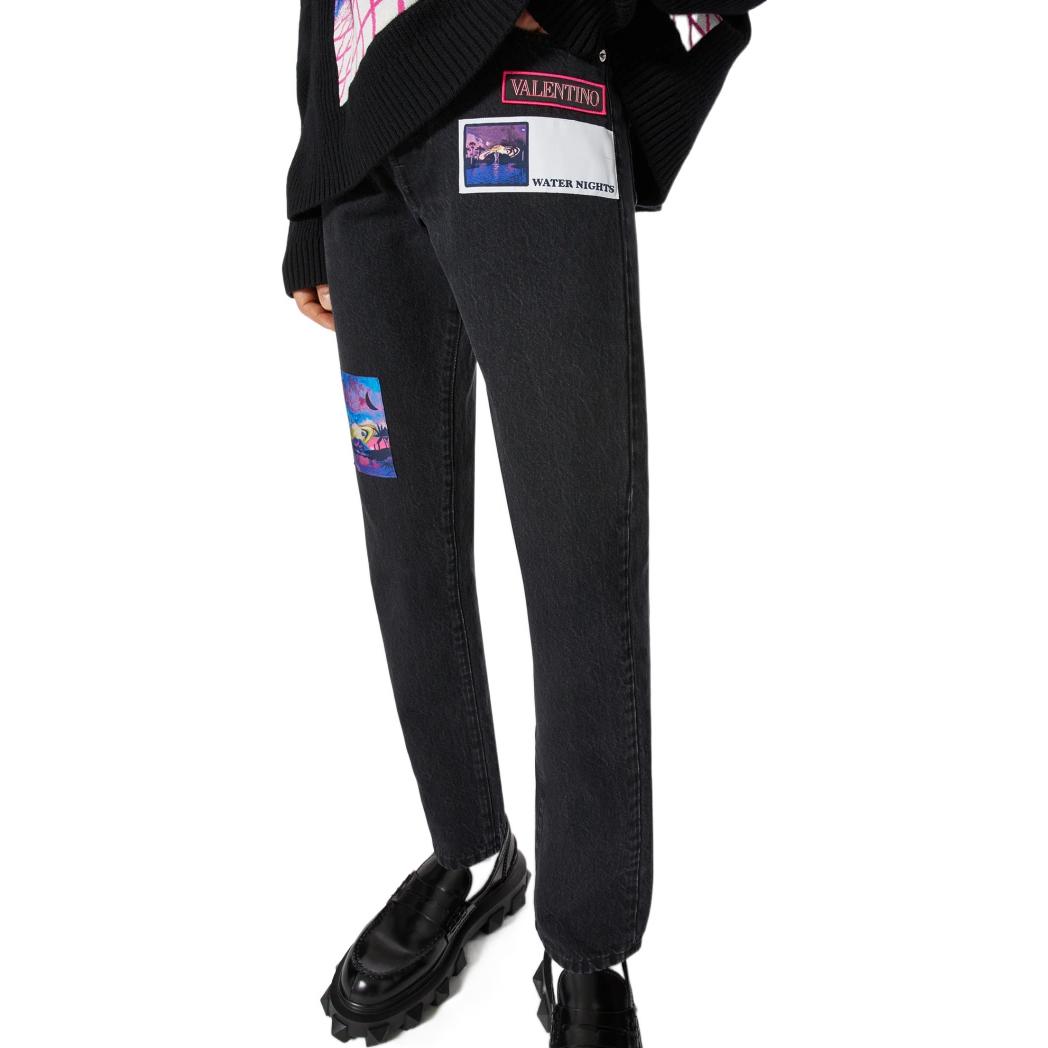 Shop 华伦天奴SS22黑色修身牛仔裤，实色拼接设计 XV3DE01W8300NO