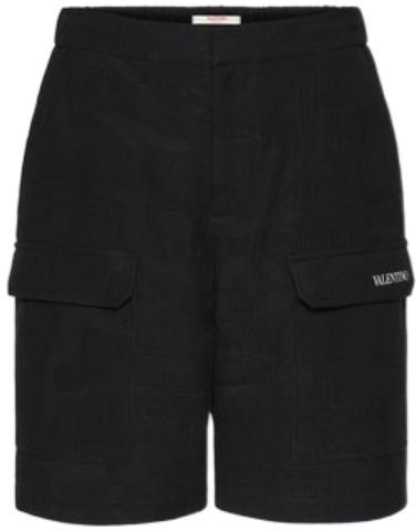 valentino-ss-22-black-straight-shorts-with-logo-pocket-design-1-v3-rdc-658-ktf-02