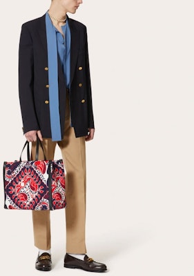 ヴァレンティノ SS22 ネイビーブルー ダブルブレスト ブレザージャケット 1V3CED956DP598 Lookbook ヴァレンティノ SS22 ネイビーブルー ダブルブレスト ブレザージャケット 1V3CED956DP598