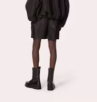 Shop Valentino SS22 水洗塔夫天絲黑色休閒短褲 XV0RDC168E30NO