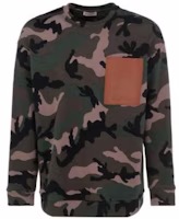 Valentino SS22 Camouflage Pullover Sweatshirt Military Green XV3MF18W83RF00 Valentino SS22 Camouflage Pullover Sweatshirt Military Green XV3MF18W83RF00