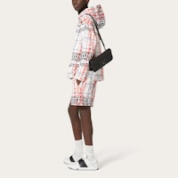 Valentino SS22 字母印花白色短褲 時尚潮流 1V3MD03L8N76SE Lookbook Valentino SS22 字母印花白色短褲 時尚潮流 1V3MD03L8N76SE