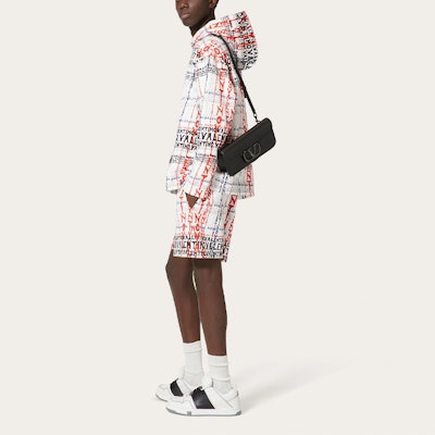 Valentino SS22 Letter Print Bermuda Shorts White Fashion. 1V3MD03L8N76SE Lookbook Valentino SS22 Letter Print Bermuda Shorts White Fashion. 1V3MD03L8N76SE