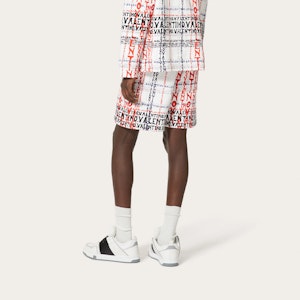 발렌티노 SS22 레터 프린트 버뮤다 쇼츠 화이트 패션. 1V3MD03L8N76SE Purchase 발렌티노 SS22 레터 프린트 버뮤다 쇼츠 화이트 패션. 1V3MD03L8N76SE