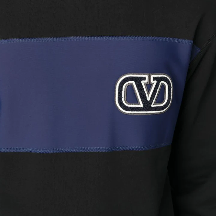 Purchase Valentino SS23 Baju Sweater Hitam Logo Cetak Lengan Panjang Crewneck 3V3MF26G9GCNB3