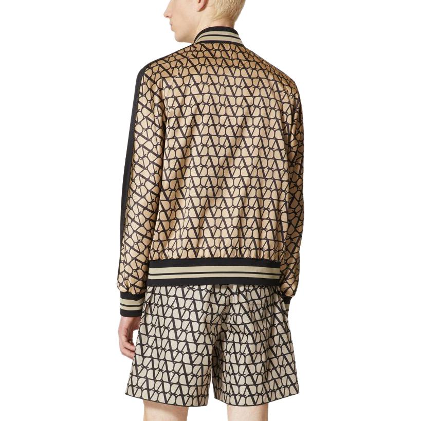 Shop 발렌티노 SS23 로고 프린트 봄버 재킷 베이지 색상. 3V3CI0A09HH-MYL