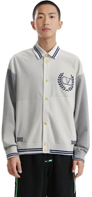 ヴァレンティノ SS23 ホワイト カラーブロック ロゴプリント ボタンアップジャケット. 2V3CIM4591R-V2A Details for ヴァレンティノ SS23 ホワイト カラーブロック ロゴプリント ボタンアップジャケット. 2V3CIM4591R-V2A