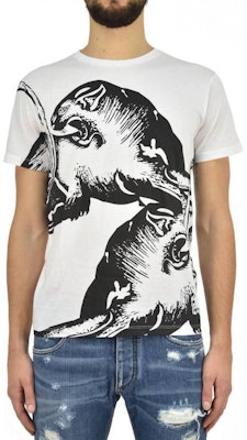 Valentino SS23 Printed Crew Neck Short Sleeve T-Shirt White T-Shirt. MV0MG08F3MH0BO Lookbook Valentino SS23 Printed Crew Neck Short Sleeve T-Shirt White T-Shirt. MV0MG08F3MH0BO