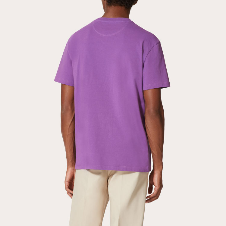 Lookbook Valentino SS23 Kaos Ungu Logo Print Crewneck Lengan Pendek. 2V3MG13D964U15