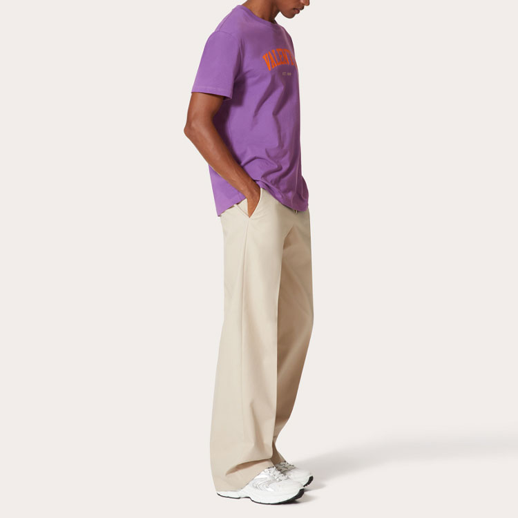 Purchase Valentino SS23 Kaos Ungu Logo Print Crewneck Lengan Pendek. 2V3MG13D964U15