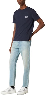 华伦天奴 SS24 字母标志圆领休闲T恤。 4V3MG10V9LJ Lookbook 华伦天奴 SS24 字母标志圆领休闲T恤。 4V3MG10V9LJ