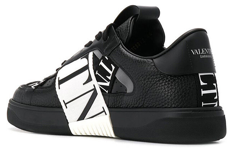 Shop Valentino VL7N 'Tali Hitam Huruf' VY2S0C58WRQ0NI