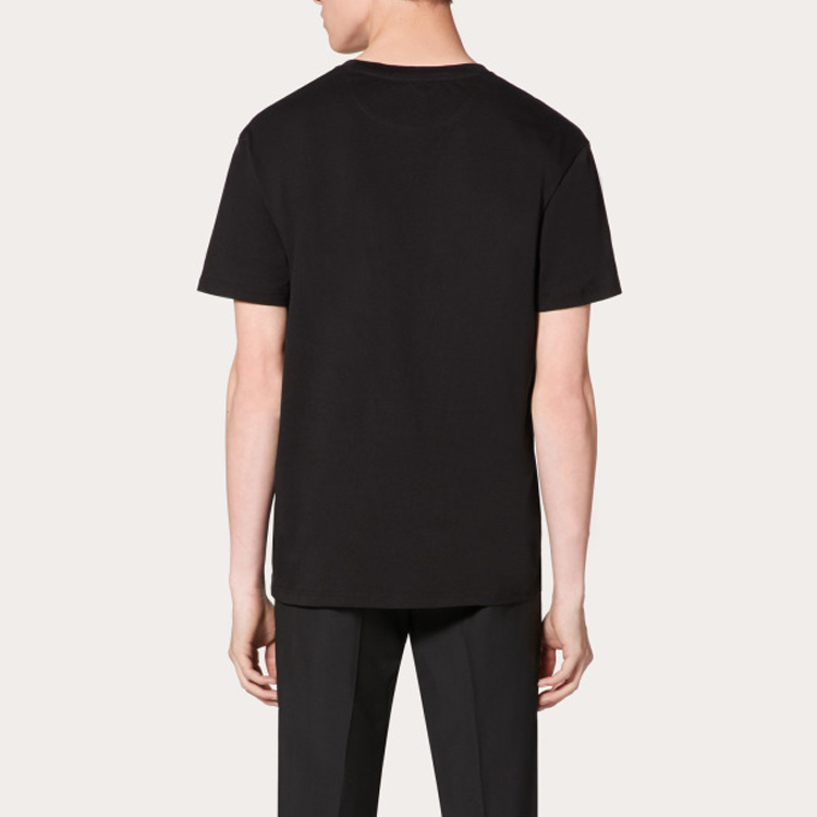 Details for Kaos Pendek Pria Valentino VLTN Hitam dengan Desain Cetak TV3MG10V3LEN01