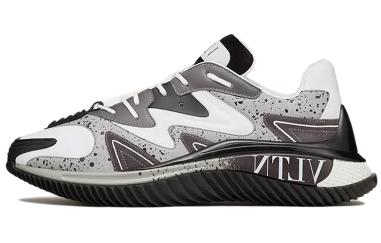 Buy 华伦天奴瓦德跑鞋“白灰斑点” VY2S0D95-NVD-EP0