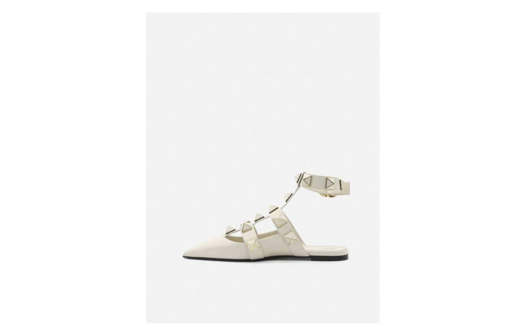 Shop Valentino White Flat Sneakers 'JW_216278095732994565' XW2S0BY5ZGJI16