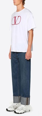 Valentino Baju-T Putih dengan Cetakan Logo dan Rekaan Leher Bulat. RV0MG01PPMAA33 Shop Valentino Baju-T Putih dengan Cetakan Logo dan Rekaan Leher Bulat. RV0MG01PPMAA33