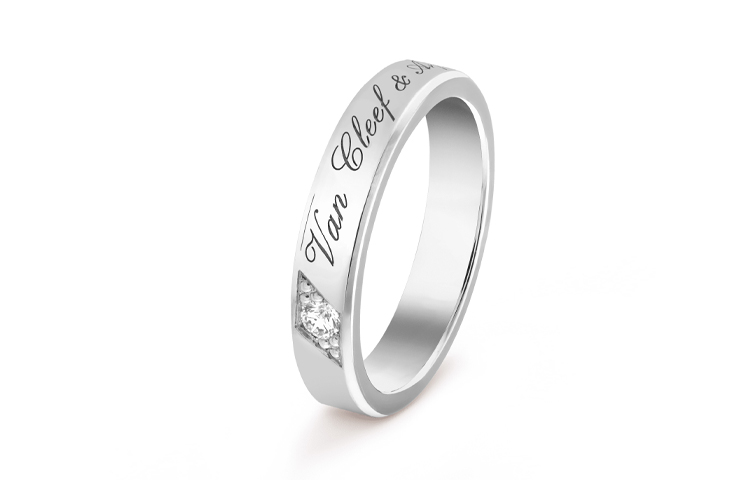 Van Cleef & Arpels Toujours Etoiles Platinum Ring Unisex Couple's Edition. VCARP5YW00